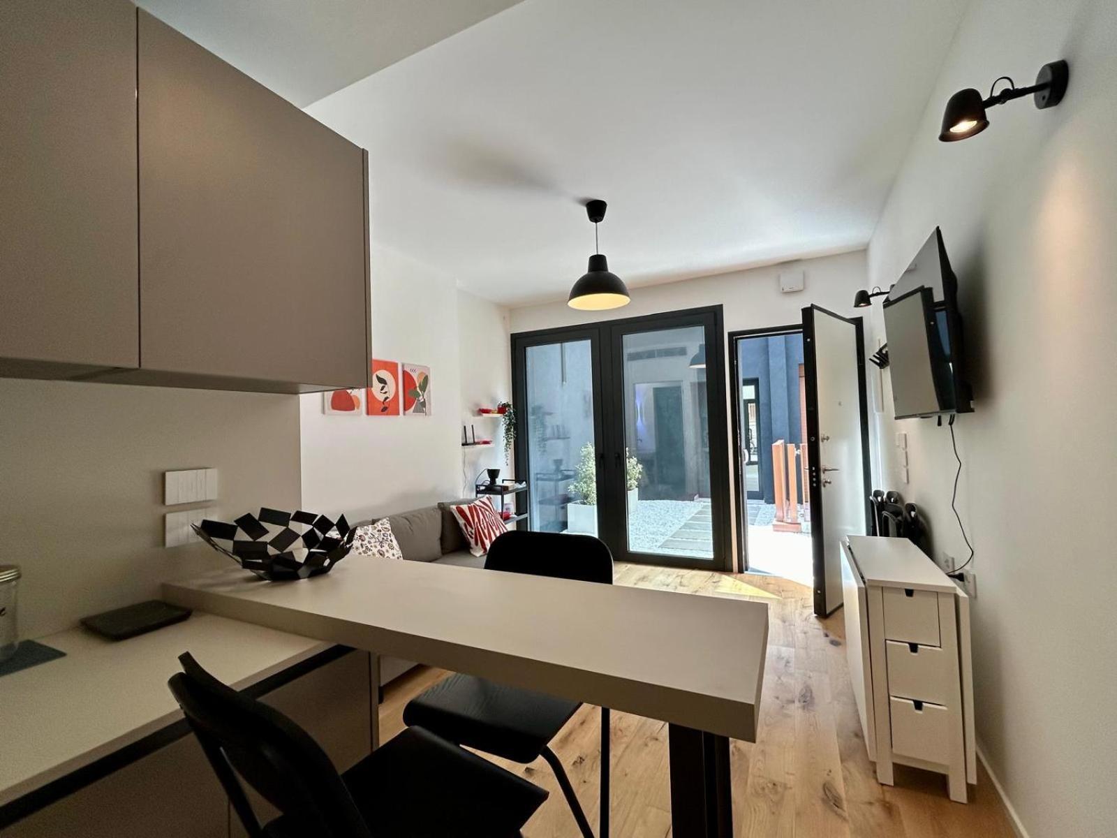 Kibilu Luxury Apt With Terrace, Isola District And Near Garibaldi Station Milão Exterior foto