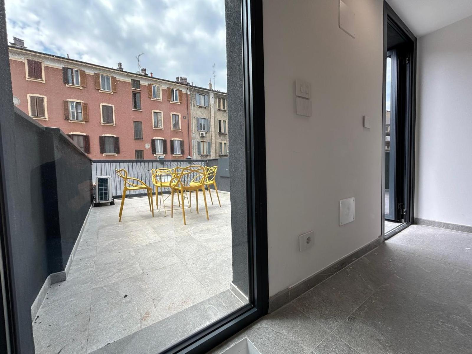 Kibilu Luxury Apt With Terrace, Isola District And Near Garibaldi Station Milão Exterior foto